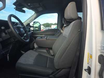 2025 Ford F250 Crew Cab, $0. Photo 3