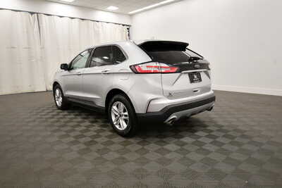 2019 Ford Edge, $18329. Photo 5
