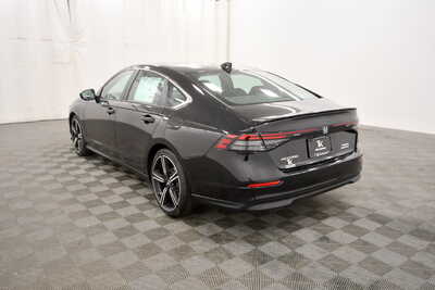 2026 Honda Accord, $34220. Photo 5