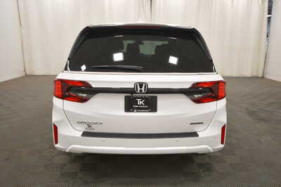 2027 Honda Odyssey, $49945. Photo 6