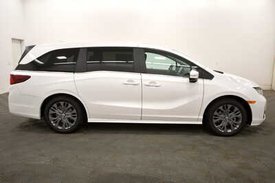 2027 Honda Odyssey, $49945. Photo 8