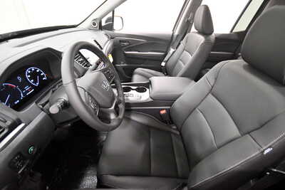 2026 Honda Ridgeline, $45645. Photo 11