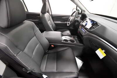 2026 Honda Ridgeline, $45645. Photo 12