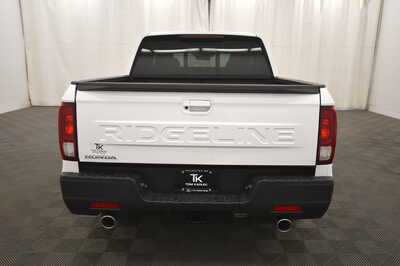 2026 Honda Ridgeline, $45645. Photo 6