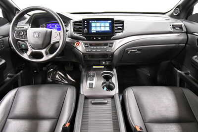 2023 Honda Passport, $34349. Photo 3