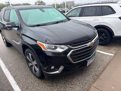 2021 Chevrolet Traverse, $21849. Photo 2