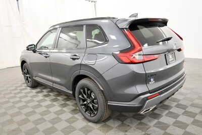 2027 Honda CR-V, $42175. Photo 5