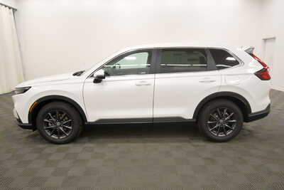 2027 Honda CR-V, $39305. Photo 4