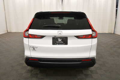 2027 Honda CR-V, $39305. Photo 6