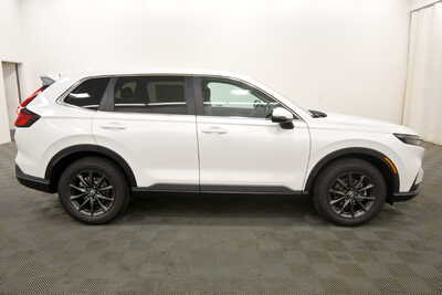 2027 Honda CR-V, $39305. Photo 8