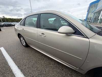 2009 Chevrolet Impala, $0. Photo 2
