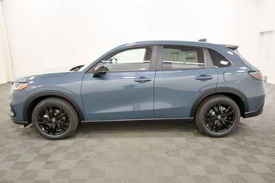 2027 Honda HR-V, $31905. Photo 4
