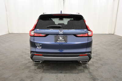 2027 Honda CR-V, $42175. Photo 6
