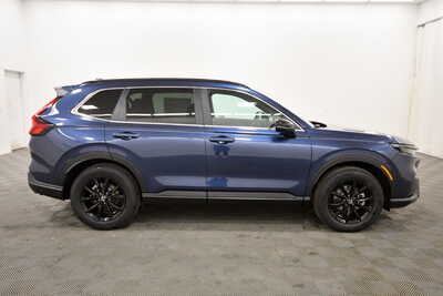 2027 Honda CR-V, $42175. Photo 8