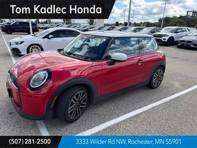 2025 MINI Cooper, $27349. Photo 1