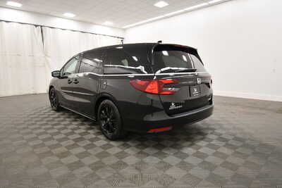 2023 Honda Odyssey, $32349. Photo 5