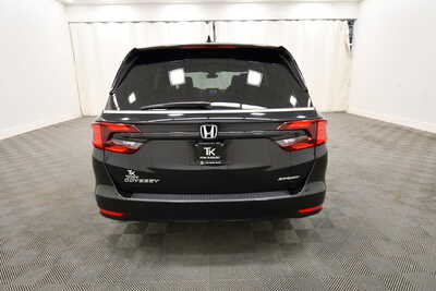 2023 Honda Odyssey, $32349. Photo 6