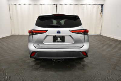 2020 Toyota Highlander, $25349. Photo 6