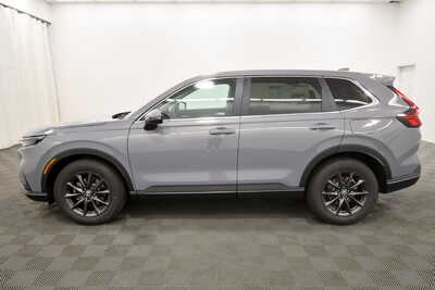 2027 Honda CR-V, $39305. Photo 4