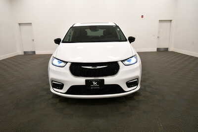 2024 Chrysler Pacifica, $35349. Photo 11