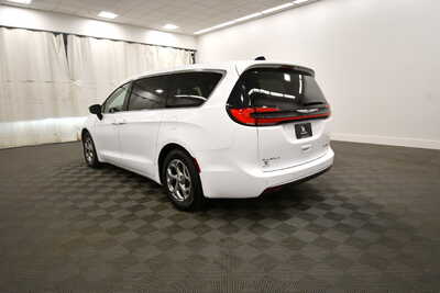 2024 Chrysler Pacifica, $35349. Photo 5