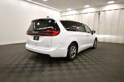 2024 Chrysler Pacifica, $35349. Photo 8