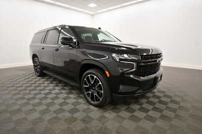 2024 Chevrolet Suburban, $63349. Photo 10