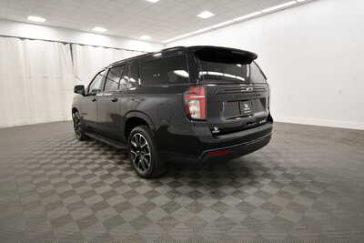 2024 Chevrolet Suburban, $63349. Photo 5