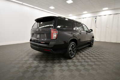 2024 Chevrolet Suburban, $63349. Photo 8