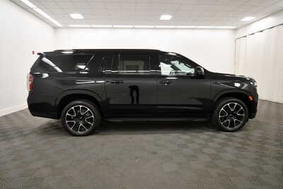 2024 Chevrolet Suburban, $63349. Photo 9