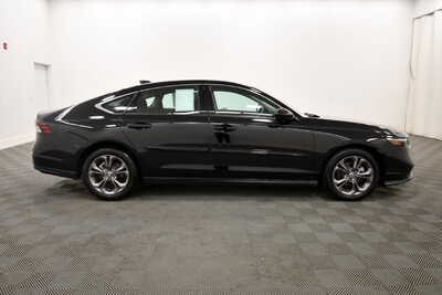 2024 Honda Accord, $27849. Photo 9