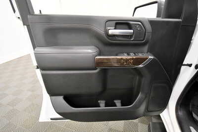 2020 GMC 2500 Crew Cab, $36849. Photo 12