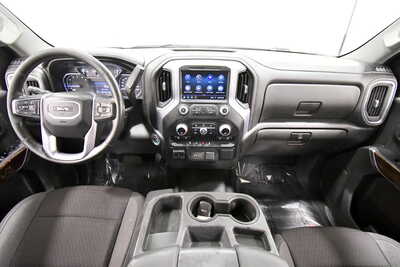 2020 GMC 2500 Crew Cab, $36849. Photo 3