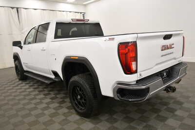 2020 GMC 2500 Crew Cab, $36849. Photo 5