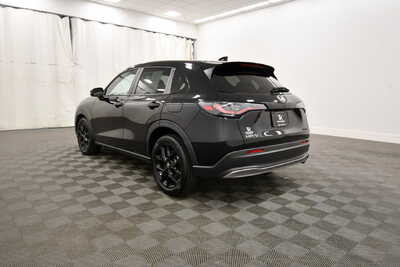 2024 Honda HR-V, $27849. Photo 5