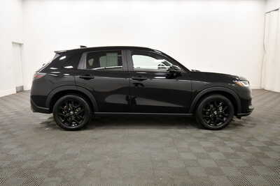 2024 Honda HR-V, $27849. Photo 9