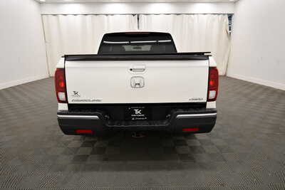 2019 Honda Ridgeline, $21849. Photo 6