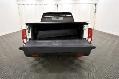 2019 Honda Ridgeline, $21849. Photo 7