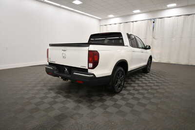 2019 Honda Ridgeline, $21849. Photo 8