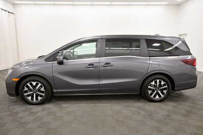 2026 Honda Odyssey, $44290. Photo 4