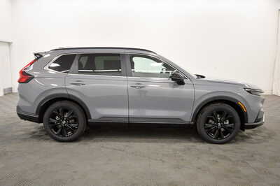 2027 Honda CR-V, $44955. Photo 8