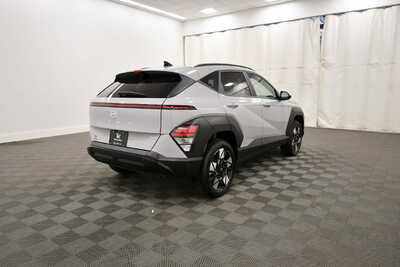 2025 Hyundai Kona, $24349. Photo 8