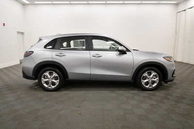 2024 Honda HR-V, $27349. Photo 9