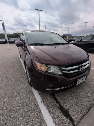 2015 Honda Odyssey, $13349. Photo 2