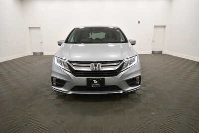 2018 Honda Odyssey, $18349. Photo 10