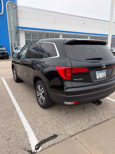 2018 Honda Pilot, $0. Photo 2