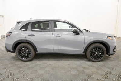 2027 Honda HR-V, $31905. Photo 8