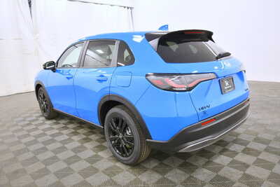 2027 Honda HR-V, $31905. Photo 5