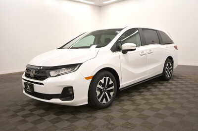 2027 Honda Odyssey, $45245. Photo 2