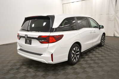 2027 Honda Odyssey, $45245. Photo 7